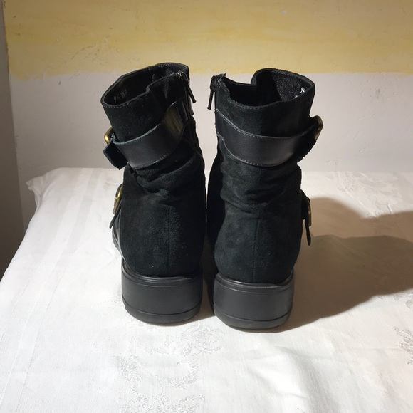 Munro Black Boots - Picture 3 of 6